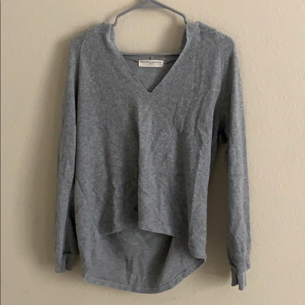 Grey High-Low V-Neck Sweater